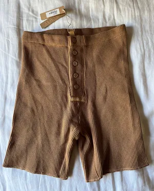 Shorts thumbnail 1