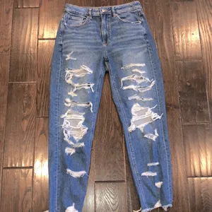 American Eagle MOM jeans distressed size 6 regular thumbnail 7