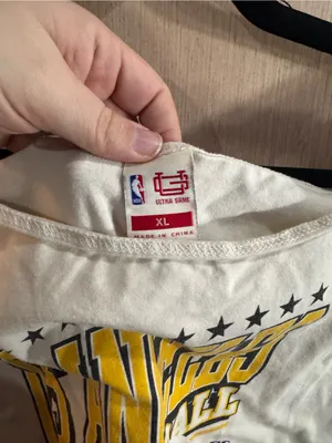 NBA X Ultra Game Los Angeles Lakers Cream Cropped Long-Sleeve Top Size XL thumbnail 2