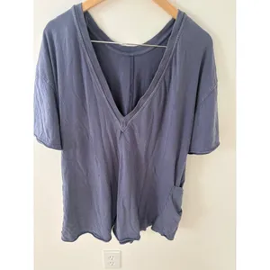 Free People FP Movement Hot Shot Reversible Tee Navy Blue XS Oversized Pockets thumbnail 3