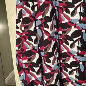 Loft Women's Size Small Long Sleeve Blouse Chest Pocket Black White Blue Floral thumbnail 4