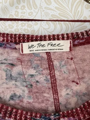 We The Free Red Floral Cotton You & Me Lightweight Sweater Tee - Size - Small thumbnail 6