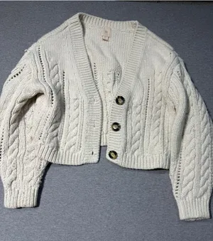 Women's H&M Cable Knit Cropped Cardigan White Size M thumbnail 1