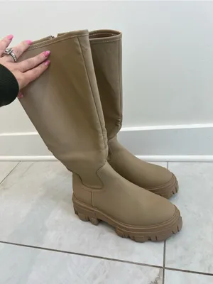 ASOS Design Tan Lug Sole Chunky Boots Size 7 Wide US thumbnail 3