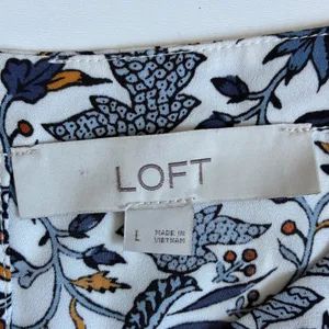 LOFT‎ Womens Blue White Floral Botanical Long Sleeve Blouse Keyhole Back Large thumbnail 4