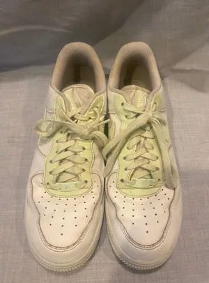 Nike Air Force 1 thumbnail 3