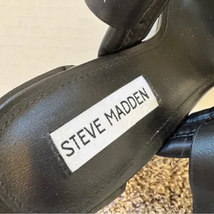Steve Madden Black Faux Leather Square Toe Heels Women’s 6.5 Sandals Chunky Fall thumbnail 4