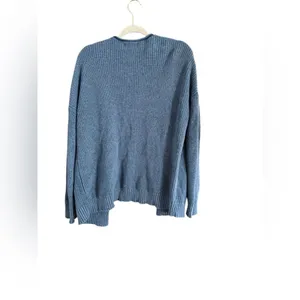 Universal Threads size medium blue, long sleeve cardigan thumbnail 3