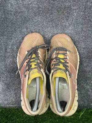 On Running Cloud Women’s 7 Swiss Engineering Neutral Running Shoes Beige Pink thumbnail 5