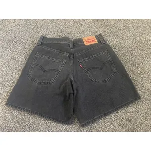 Levi's '94 Black Baggy mid-rise denim Shorts 26 thumbnail 9
