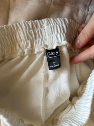 Dazy Shorts Size L thumbnail 3