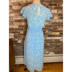 Sienna Sky Light Blue Floral Faux Wrap Midi Dress XS Flutter Sleeve Keyhole Back thumbnail 5
