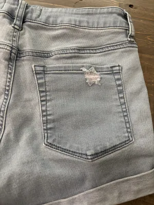 PacSun Bullhead Women’s Distressed Denim Shorts Size 26 Light Wash Cuffed thumbnail 8