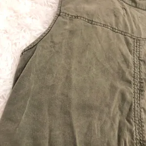 Sleeveless Utility Vest Army Green Small petite thumbnail 8
