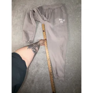 WHITE‎ FOX VOL. 3 Womens Greige Off Stage Sweatpants White Words Small Pockets thumbnail 8