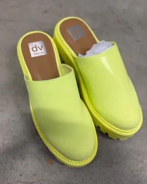 DV Dolce Vita Lexy Neon Yellow Platform Lug Sole Mules Womens Size 9 thumbnail 1