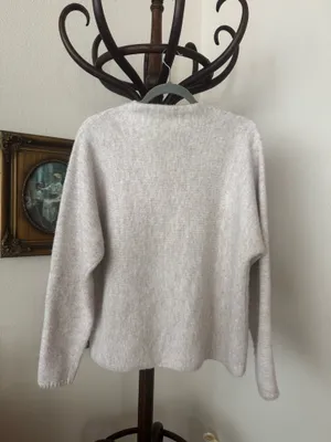 Vintage Style Beige Mockneck Knit Sweater thumbnail 2