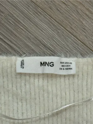 MNG Mango Cream Fuzzy Cropped Cardigan with Pearl Buttons Size XS thumbnail 3