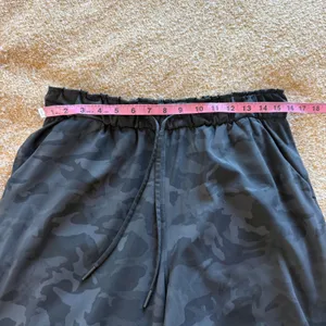 Lululemon Keep Moving 7/8 Pant High Rise Camo Deep Coal 10 Jogger Actuvewear Gym thumbnail 5