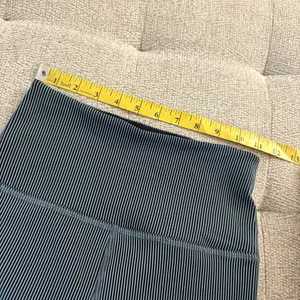BEYOND YOGA Ribbed Dimensions High‎ Waisted Midi Legging Size Large thumbnail 4