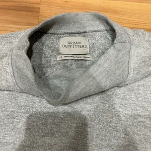Urban Outfitters Grey Mock Neck Crewneck Sweatshirt thumbnail 2