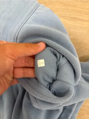 Lululemon Scuba High Rise Shorts size 6 thumbnail 3