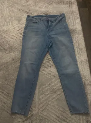 Jeans thumbnail 1