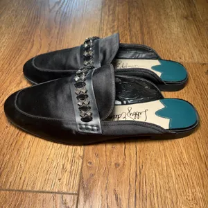 Libby Edelman Piper Black Satin Jeweled Mules Pointed Toe Flats‎ Size 9M thumbnail 5