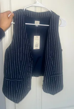 Stripped Vest  thumbnail 1