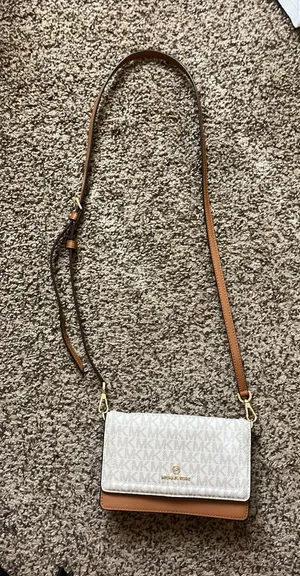 Michael Kors Purse thumbnail 1