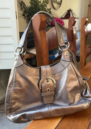 2011 Coach SoHo Lynn Hobo Bag.  thumbnail 1