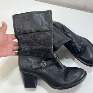 Born Boots Wmn 7.5 Gilary Blck Pebbled Leather Moto Block Heel Biker Belt Strap thumbnail 5