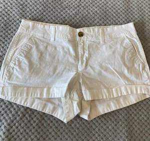 Old Navy White Shorts thumbnail 1