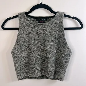 Gray Top thumbnail 1