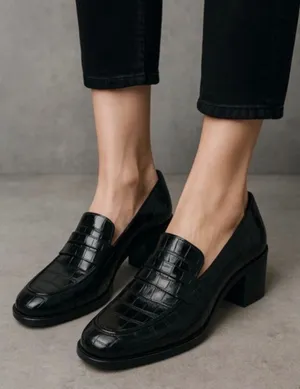 Aquatalia Riya Croc‎ Embossed Penny Loafer Black Leather Block Heel Size 7 New thumbnail 1