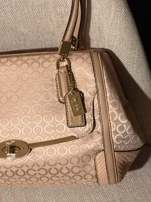 COACH Madison Turnlock 2way Handbag Elegant Signature Gold Hardware Finish ✨ thumbnail 3