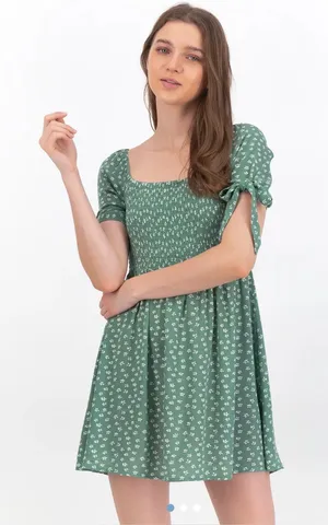 American Eagle Green Floral Tie Sleeve Smocked SquareNeck Mini Dress Size Medium thumbnail 1