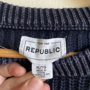 For The Republic Cotton Crewneck Sweater (Sz XL) Blue Distressed Cable Knit thumbnail 4