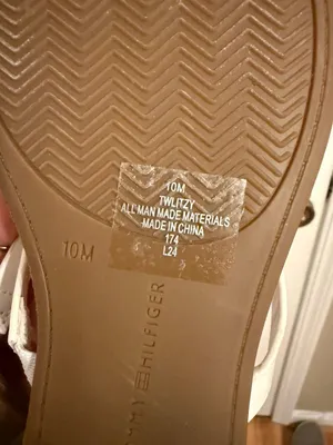 Tommy Hilfiger Litzy Flat Sandals Size 10M White T-Strap thumbnail 5