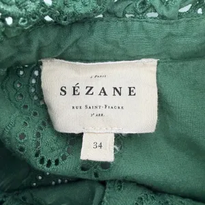 Sézane Louisah Green Organic Cotton Eyelet Ruffle Mock Neck Blouse Size 34 / 2 thumbnail 7
