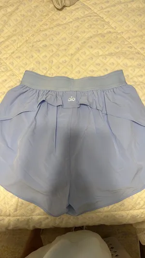 Alo Yoga Shorts thumbnail 2