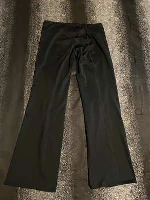 Womens medium Under Armour Fitted ColdGear Black Flare Athletic Pants thumbnail 2