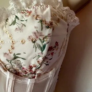 Floral Lace Corset thumbnail 3