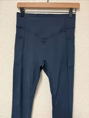 NWT HALARA UltraSculpt Leggings Size Medium thumbnail 10