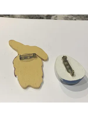 Lot Of 2 Costume Jewelry Brooches Pins Hand Painted Wood Easter Bunnies / Egg thumbnail 3