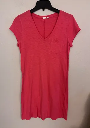Gap Short-Sleeve Pocket T-Shirt Dress in hot pink size small thumbnail 1