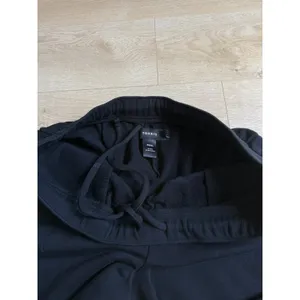 Torrid Wide Leg Black Sweatpants Cozy Fleece Stretch Lounge Pants Plus Size 2 thumbnail 7