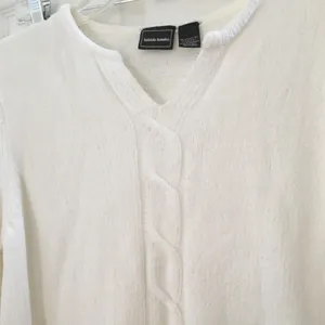 FINAL MARKDOWN Ladies Bobbie brooks sweater medium thumbnail 2