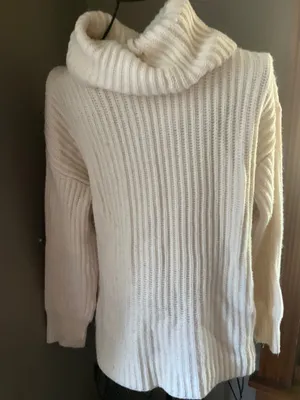 Forever 21 Fall/Winter White Knit Cowl-Neck Sweater Sz. L thumbnail 3