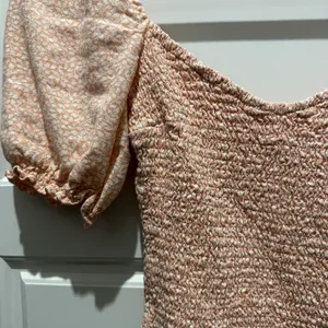 Abercrombie Puff Sleeve Top thumbnail 2